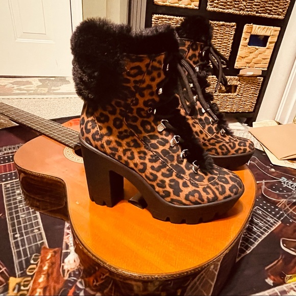 SALE!!! 🐅Fabulous Jessica Simpson Leopard Fur Top Heeled Combat Booties! - Picture 6 of 16
